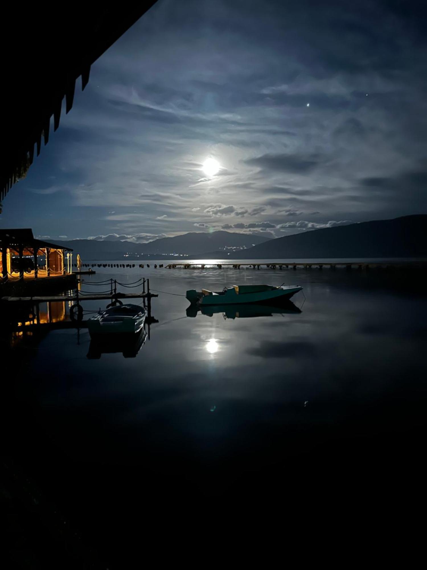 The Mussel House Villa คซามิล ภายนอก รูปภาพ