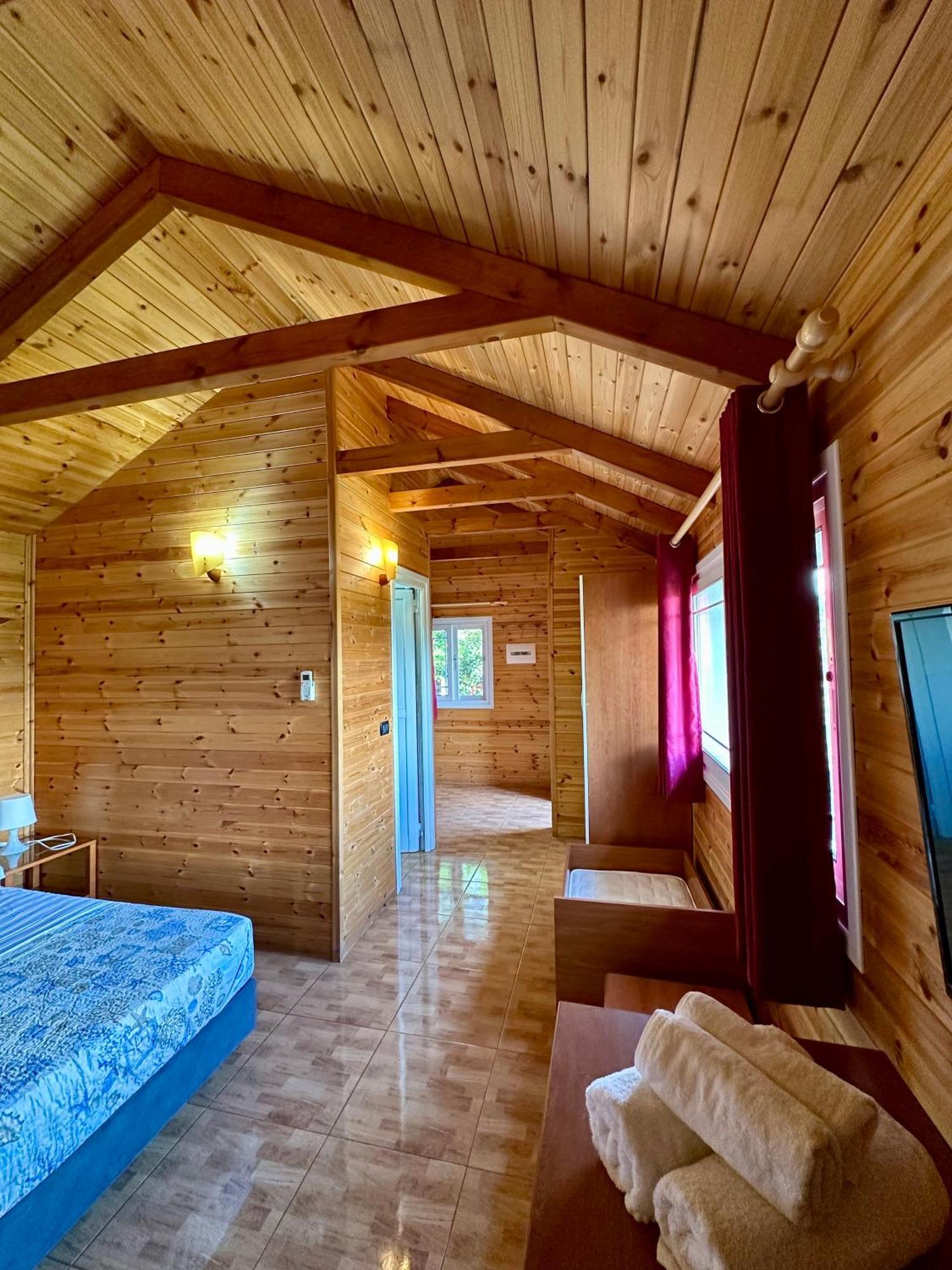 The Mussel House Villa คซามิล ภายนอก รูปภาพ